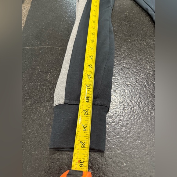 Nike Women's XS Black Gray Leggings Logo Nike Sportswear Down Leg - Picture 9 of 15